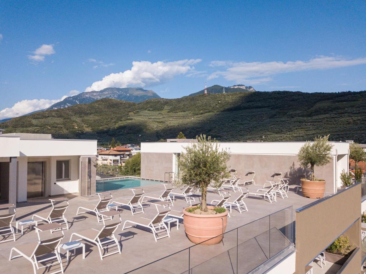 Aris Apartments & Sky Pool - Tonelli Hotels - Adult Friendly Riva del Garda Eksteriør billede