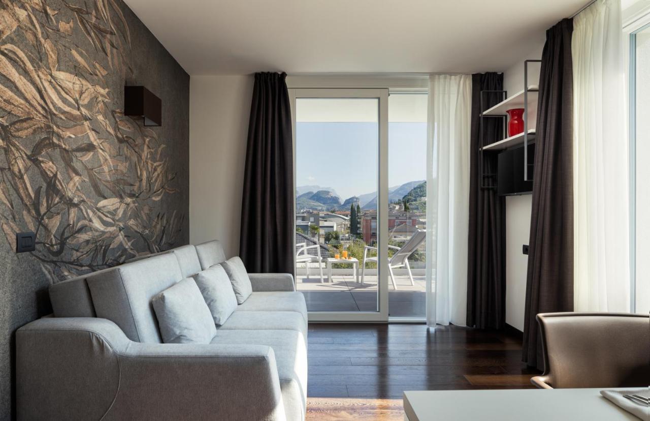 Aris Apartments & Sky Pool - Tonelli Hotels - Adult Friendly Riva del Garda Eksteriør billede