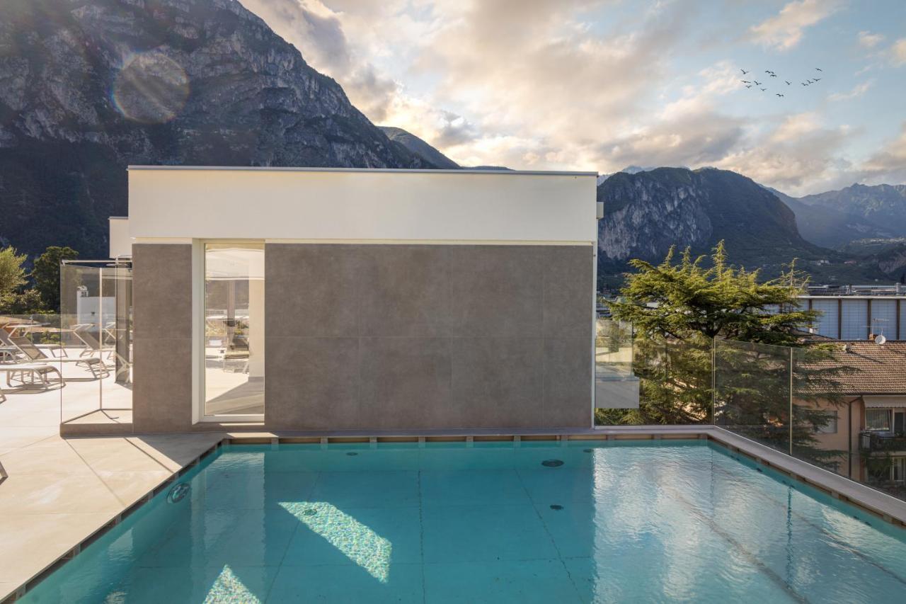 Aris Apartments & Sky Pool - Tonelli Hotels - Adult Friendly Riva del Garda Eksteriør billede