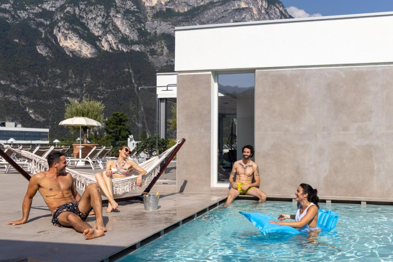 Aris Apartments & Sky Pool - Tonelli Hotels - Adult Friendly Riva del Garda Eksteriør billede