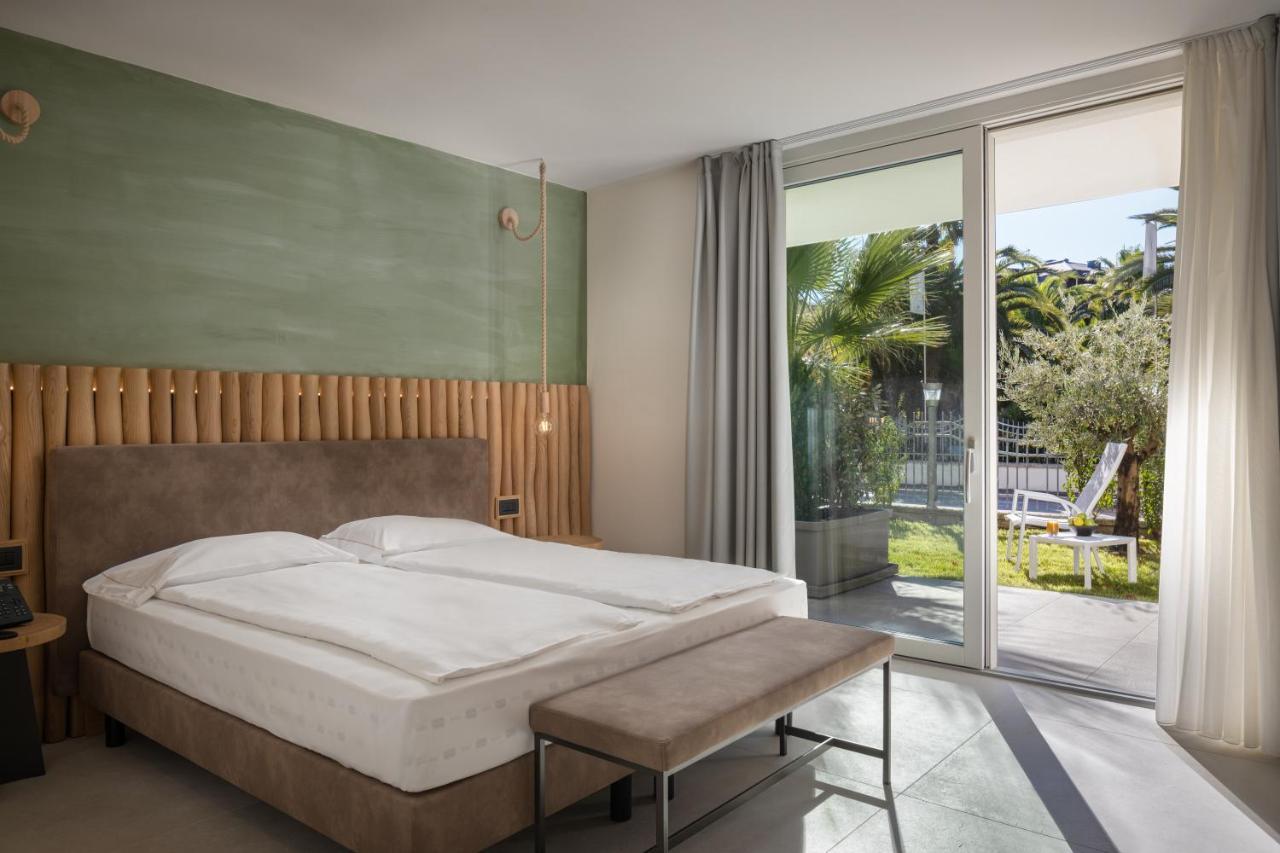 Aris Apartments & Sky Pool - Tonelli Hotels - Adult Friendly Riva del Garda Værelse billede