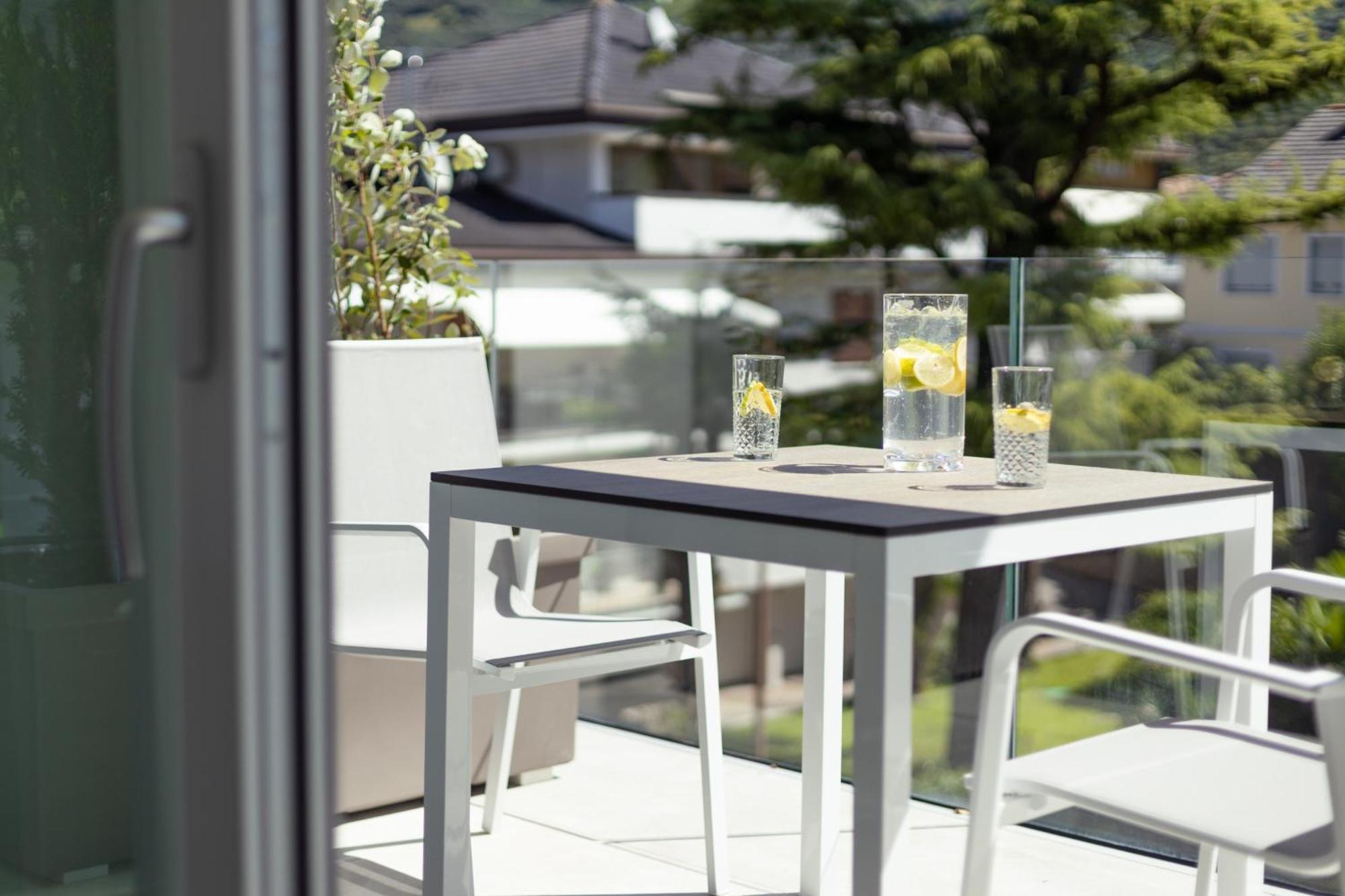 Aris Apartments & Sky Pool - Tonelli Hotels - Adult Friendly Riva del Garda Eksteriør billede